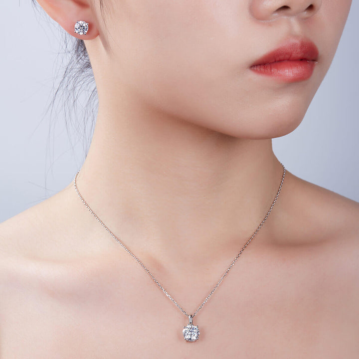 Round cut solitaire Moissanite earrings stud